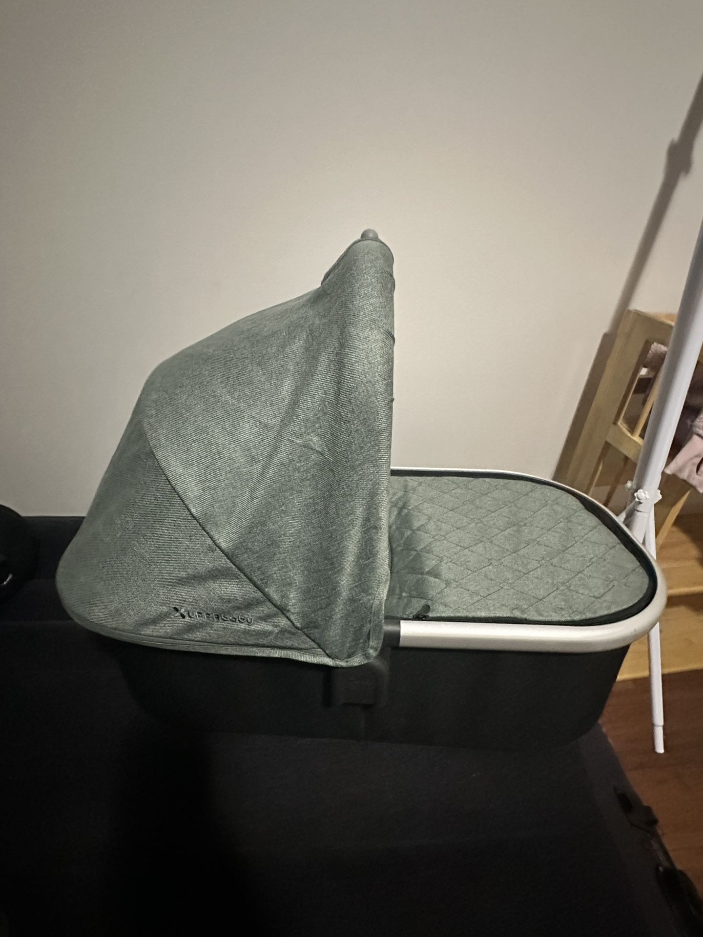 Uppa Baby Vista Bassinet 