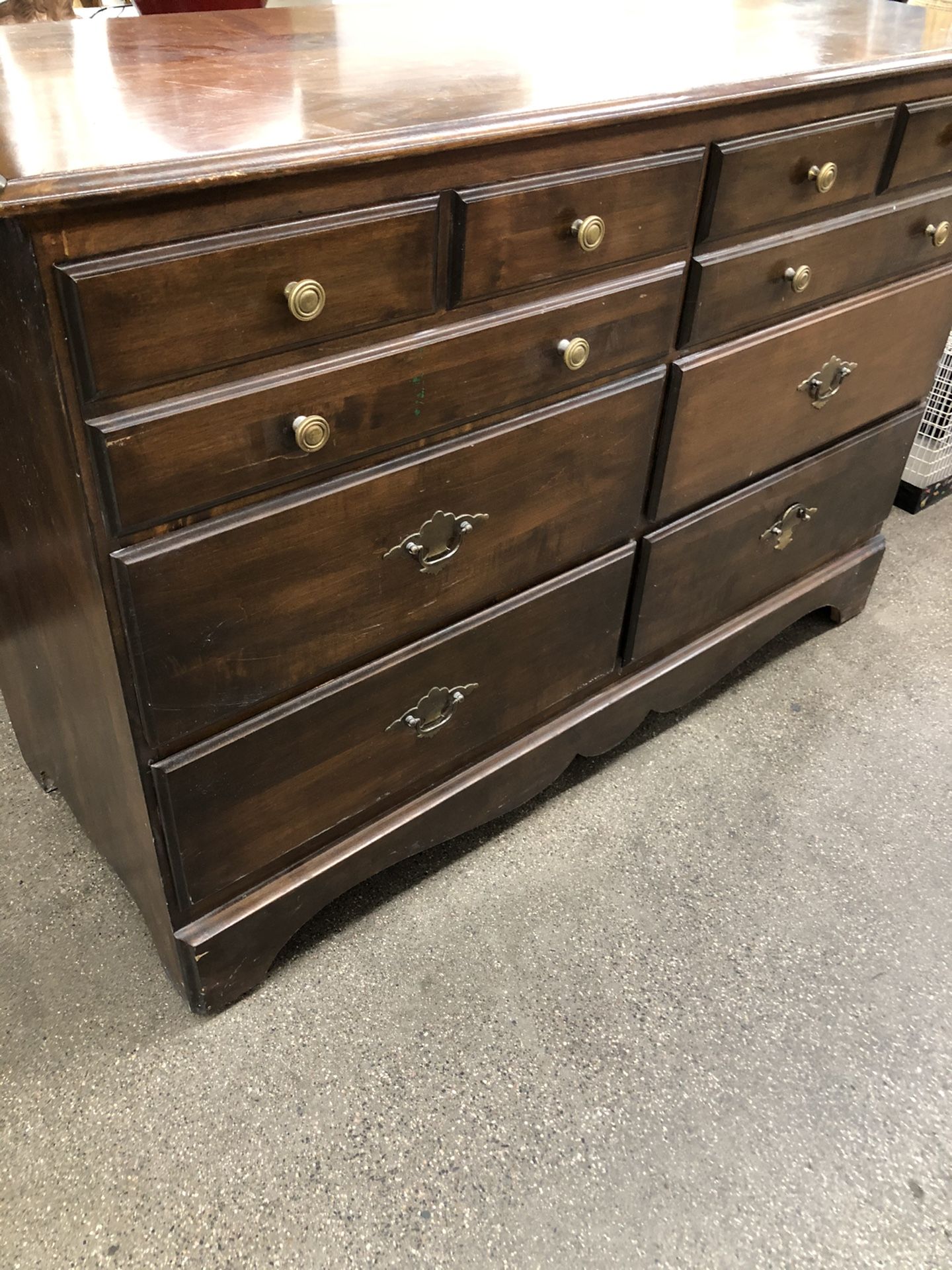 Dresser Used Normal