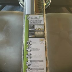 Brand New Good Earth LED Cabinet Lighting