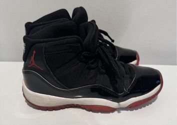 Jordan 11 Retro Black Red White