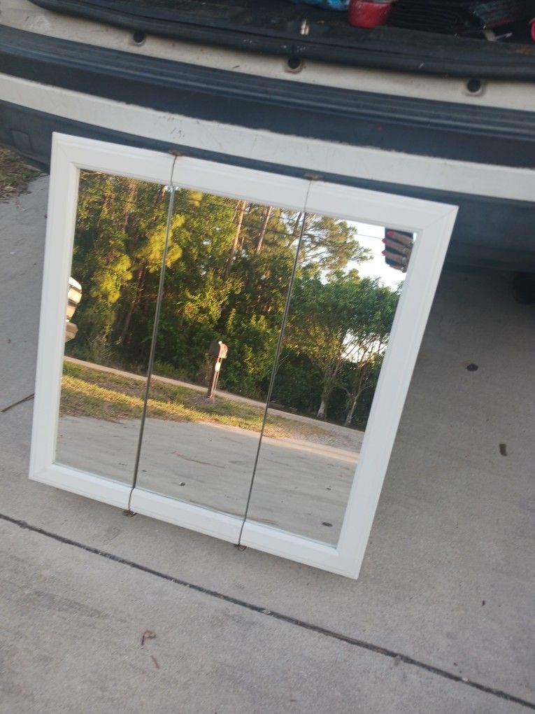 REAL NICE 24INBY24IN WOOD FRAMED MEDICINE CABINET 20 firm