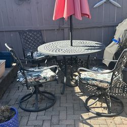 Patio table and 4 chairs