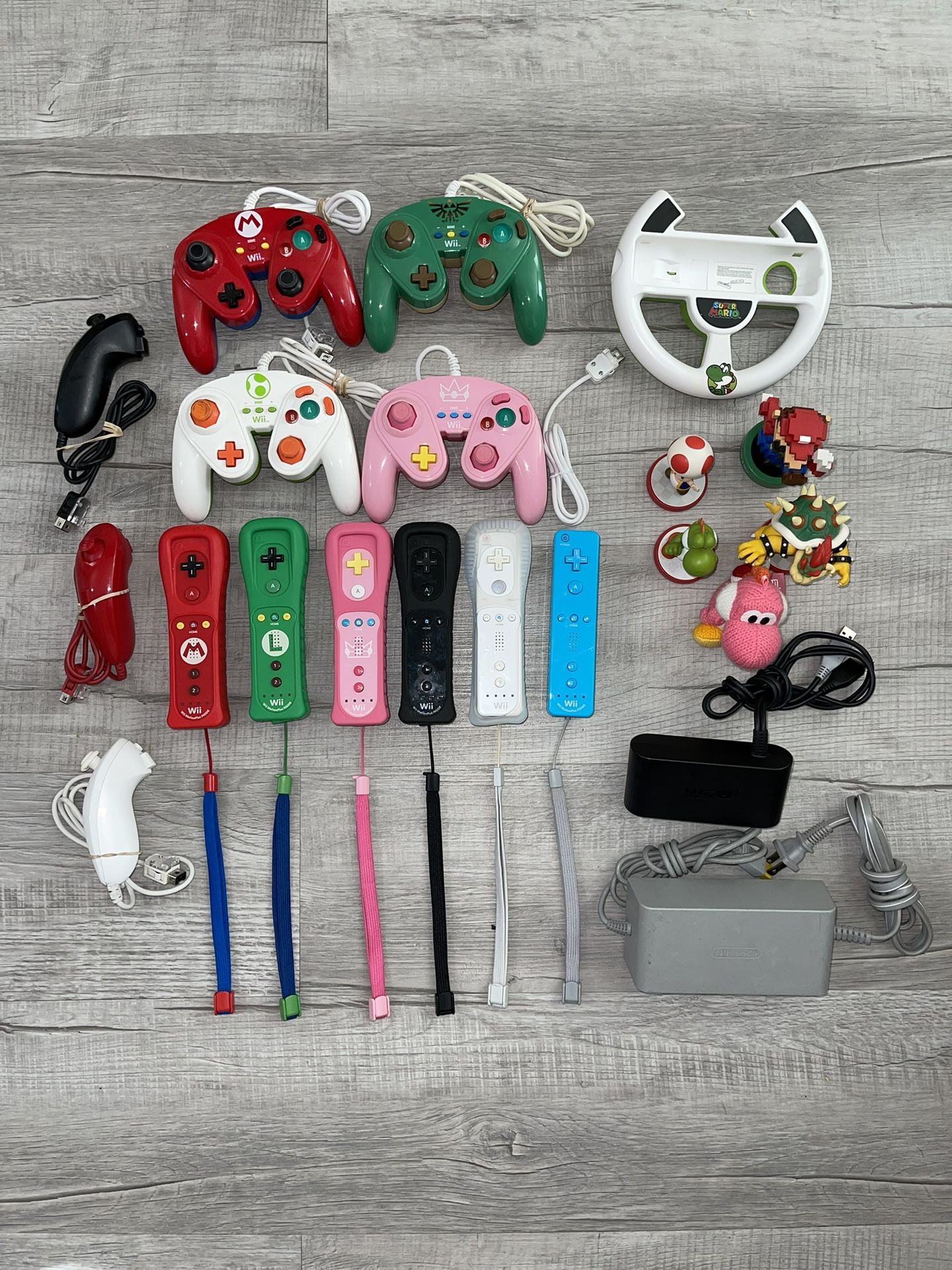 Nintendo Wii U Controllers And Accessories Amiibos