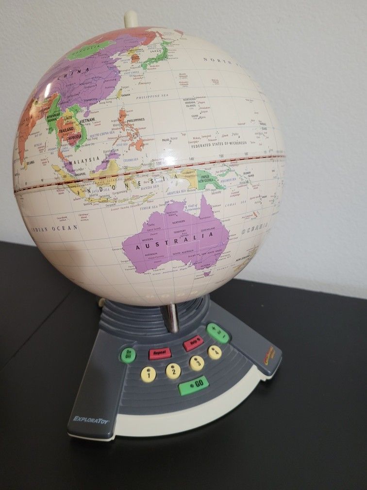 GeoSafari World Interactive Game Globe Exploratoy 1997 Educational Insights 6490
