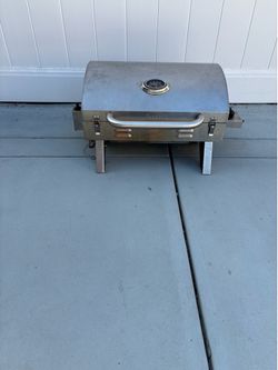 Great RV, portable grill legs fold in for storage Great RV, portable grill legs fold in for storage