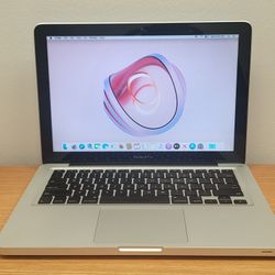 Apple MacBook Pro 13.3" i5 8GB 1.5TB  Mac Os Catalina 