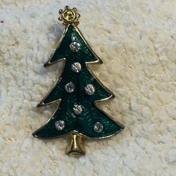 I-15. Signature LIA Emerald Enamel Icy Rhinestone Christmas Tree Figural Brooch 