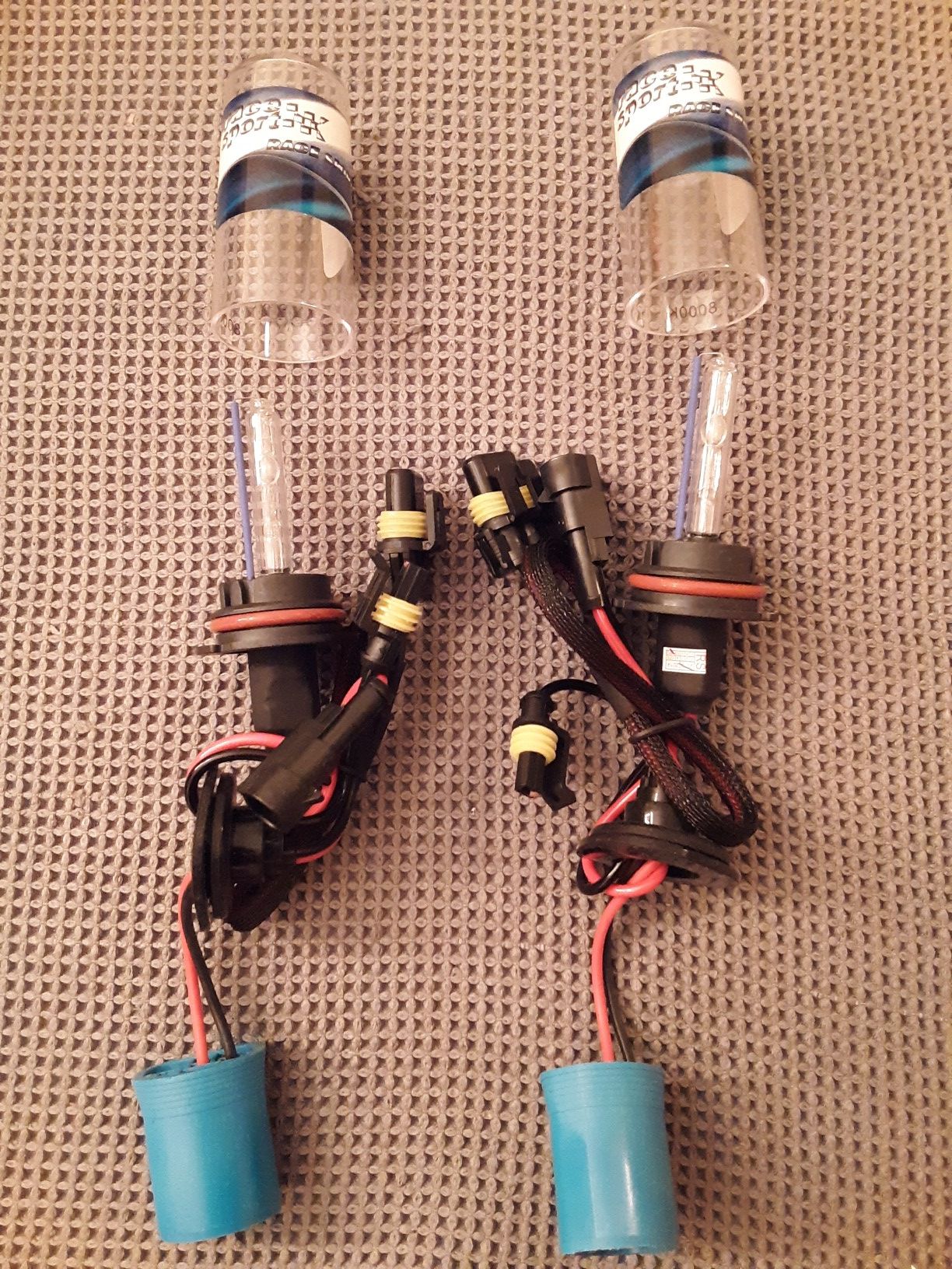 NEW! HID BULBS 9004/9007 blue 8k
