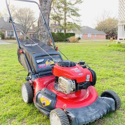 Troy Bilt 21” Push Mower With Bag 
