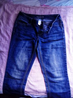 Maurices women's jeans size 7/8 long