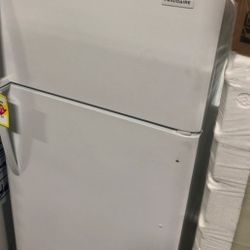 Frigidaire Top Freezer Refrigerator