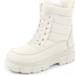 Snow Boots / Shoes/ Outdoors 