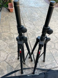 2 Professional Grade heavy Duty Speaker Stands In Perfect Condition