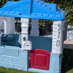 Outdoor play house