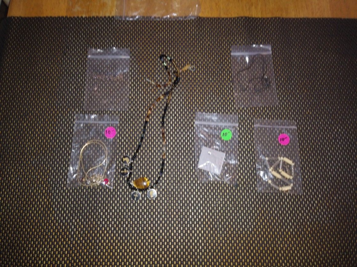 Vintage Costume Jewelry. Selling As A Bundle. All Sales Final.