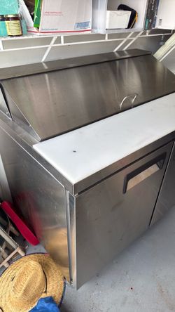 Prep table refrigerated