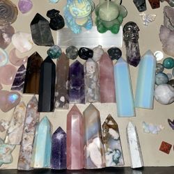 All types of crystals flower you pick your item and name your price Or You Could Buy The Whole Box For 200