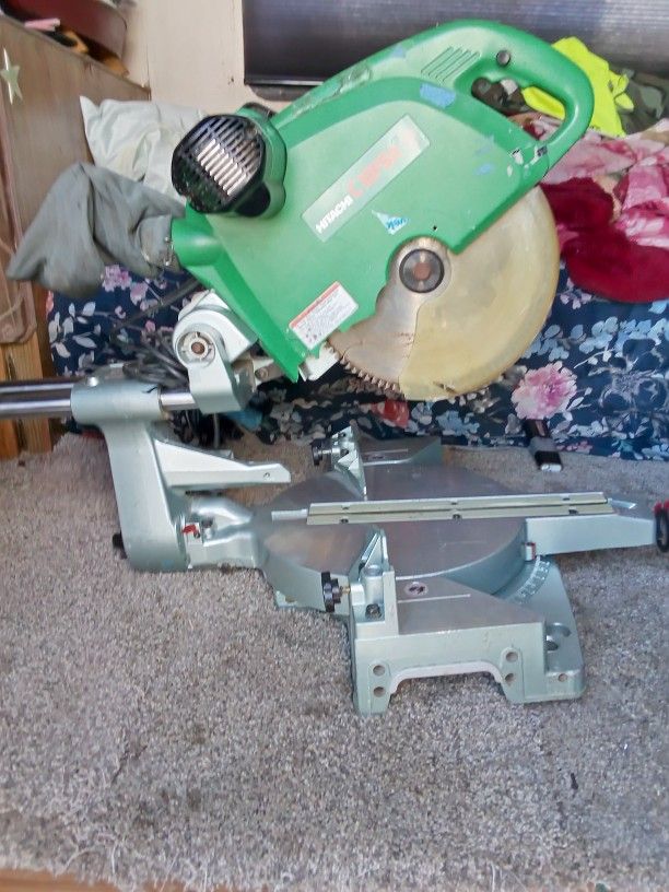 Hitachi Sliding Compound Miter Saw 12 " Blade