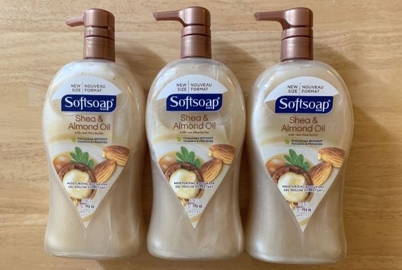 Softsoap Moisturizing Body Wash (3 Bottles)