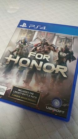 For Honor. Ps4 like brand new. Never played online.