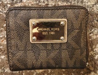 New Michael Kors Wallet
