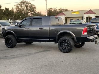 2015 RAM 2500 Thumbnail