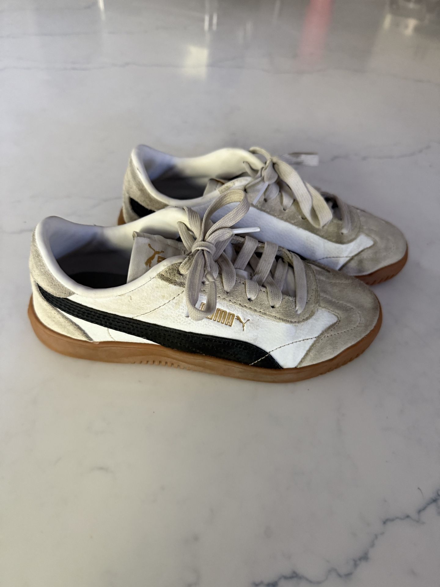 Puma Shoes - Size 4