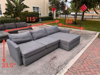 Gray Deep Sectional | Delivery Available 🛻