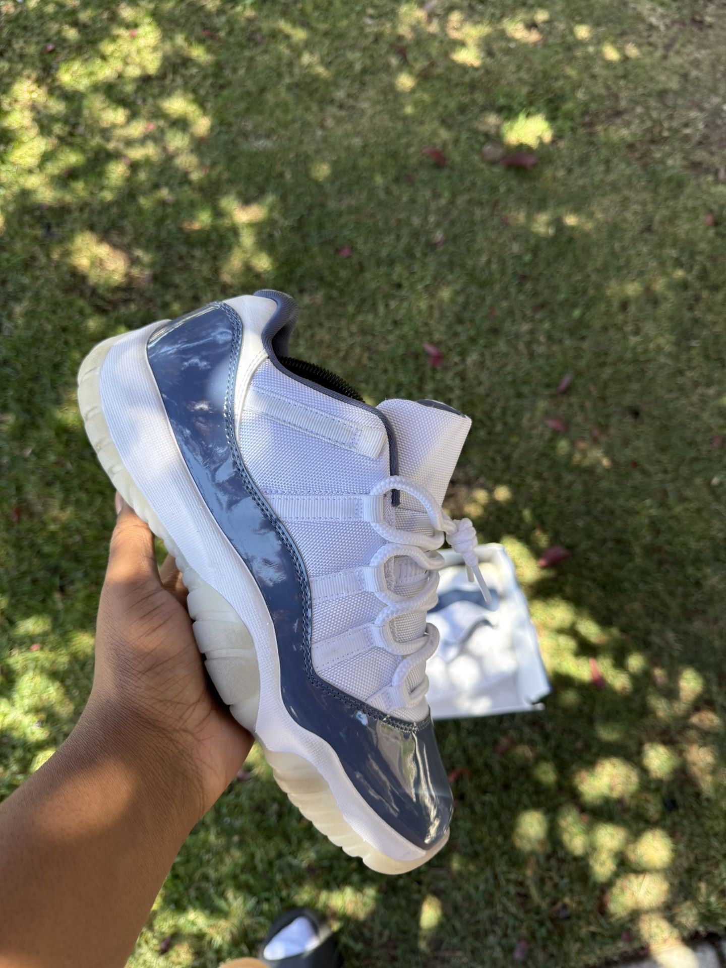 Jordan 11 Diffused Blue