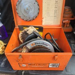 Black And Decker Saw Cat Skill Saw. $50