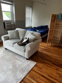 Raymore love seat