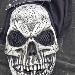 Skeleton mask
