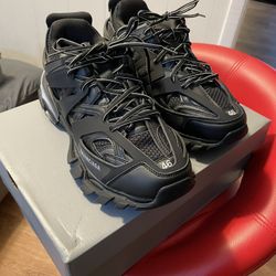 Balenciaga Track LED Size 46