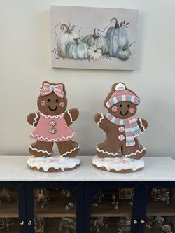 Christmas Decor 2026 XL Pastel Gingerbread Cookie Shape Statue Couple Girl and Boy Pair