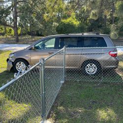 Honda Odyssey Runs Good. Everything Works Cold Ac Low Miles.