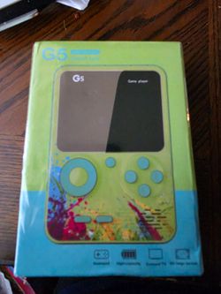 Handheld game console