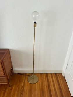 Modern Sleek Floor Lamp