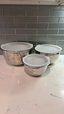 Le Creuset Stainless Steel Mixing Bowls with Lids Set of 3