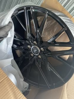 R 20 pinnacle luxury alloy wheels