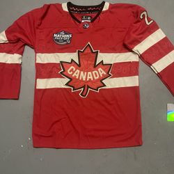 Canada MacKinnon Jersey Size Large 
