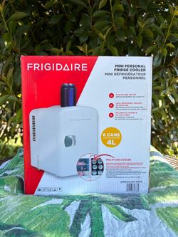 Frigidaire Mini Personal Fridge Cooler 4L