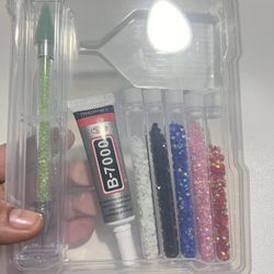 A Kit for $38   ❤️-Handmade glue with precision tip (0.5 fl. Oz)  ❤️-mini plastic tray for rhinestones 3.8 x 2.2  ❤️-diamond pointing pencil  ❤️- 5 co