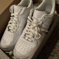 Nike Air Force (WHITE) Size 9.5