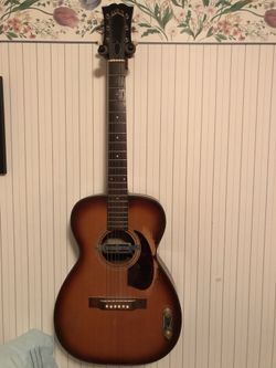 GUILD 1961 Acoustic Guitar (F-20 )