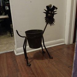 Planter Metal Dog