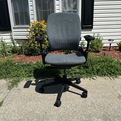 Steelcase Leap V2 Chair