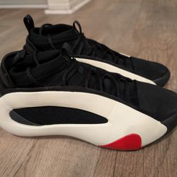 Adidas Harden Vol 8 Size 10