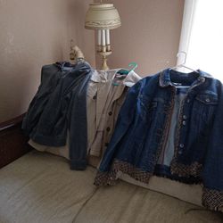 3 Jackets Size Medium 25 For All 