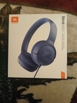 JBL Tune500 Wired on headphones blue style