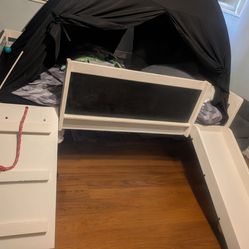 Twin kids bed